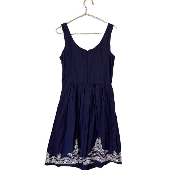Vineyard Vines‎ Navy Embroidered Dress 2 - Picture 4 of 4